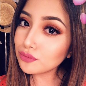 Meet your Posher, Sheyla